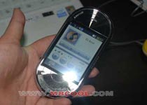 Samsung M7600 клонировали ...